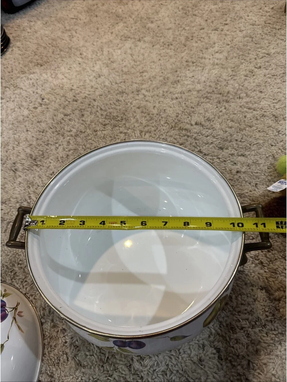Enamel Dutch oVen by TableTops